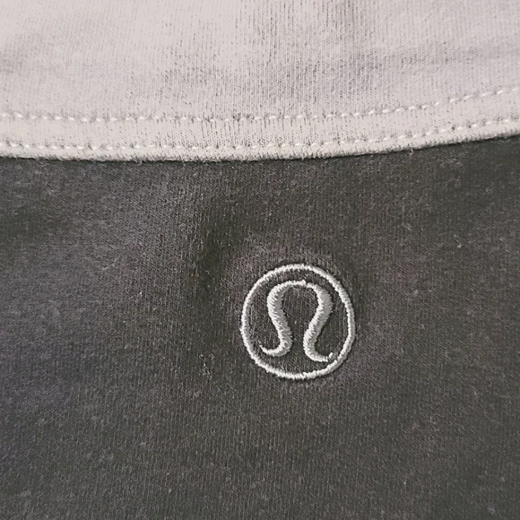 Lululemon women capri pants - Picture 3 of 5